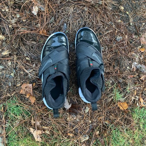 Nike Lebron Soldier 12 Sfg Sz 9 men - Picture 8 of 10